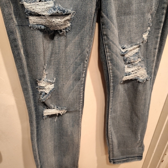 Judy Blue Hope High Rise Destroyed Boyfriend Fit Stretch Jeans Sz 9/29-Casual - Picture 5 of 9